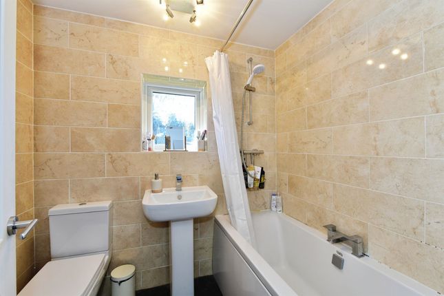19, Jewitt Road, Rotherham photo 3