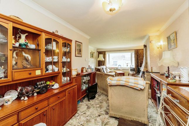 6, Santon Close, Preston photo 4