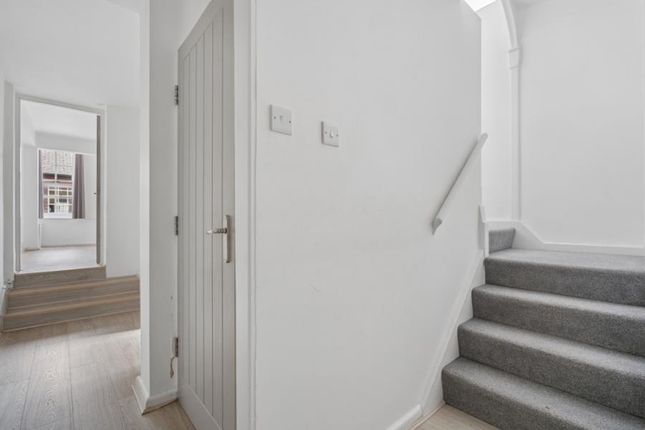 34a, High Street, Chesham photo 4
