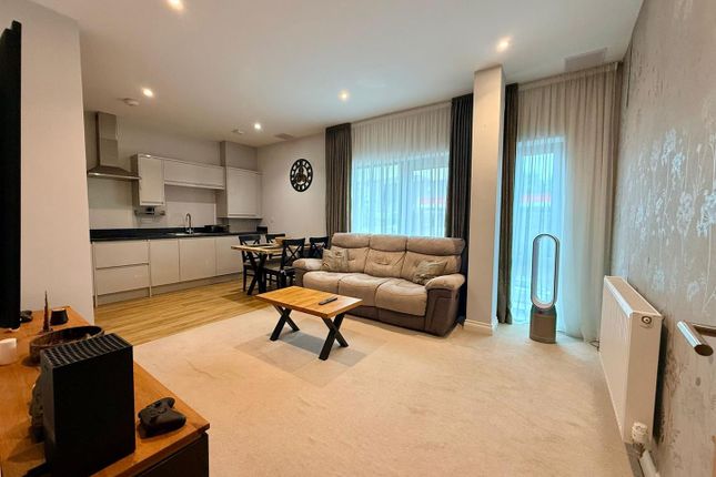 Flat 5, 74, Chapel Street, Plymouth photo 3