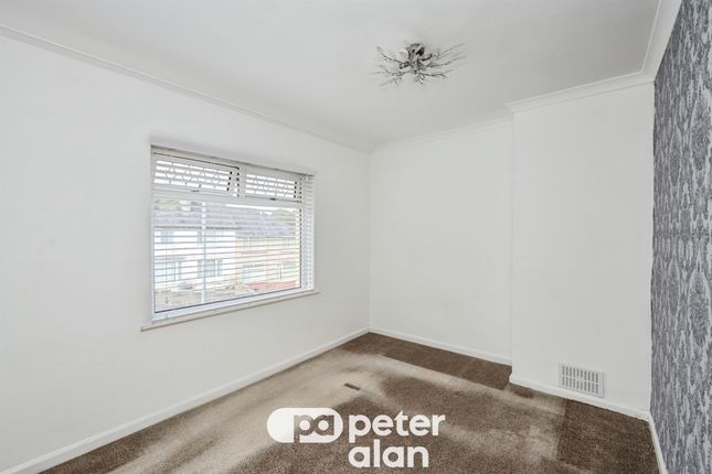 132, Ivy Avenue, Neath photo 4