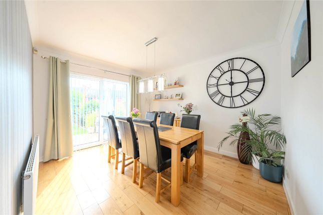 1, Lincroft Crescent, West Yorkshire photo 4