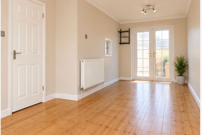 13 Melville Close, Southampton photo 4