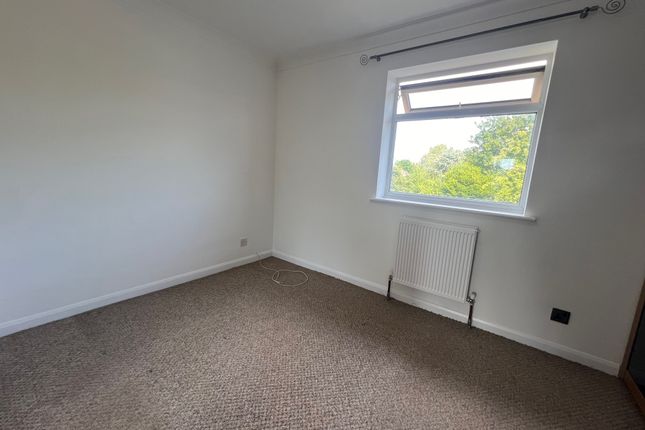 30, Batt Furlong, AYLESBURY photo 5