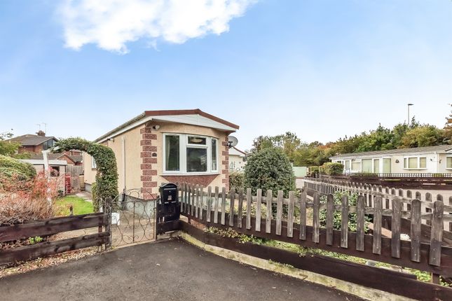 22, Werrington Grove, Peterborough photo 2