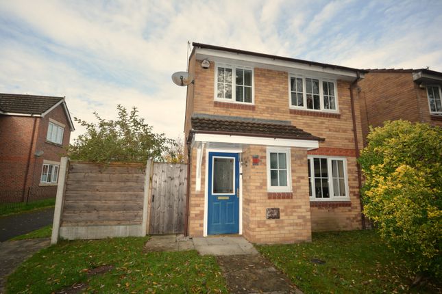 3-bed detached on 16 Sandybrook Drive, Manchester, £270,000