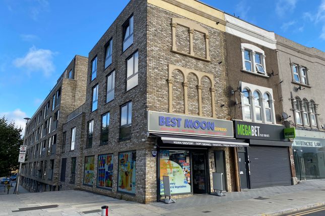 Retail premises to let in 14 Cameron Road, Seven Kings, Ilford