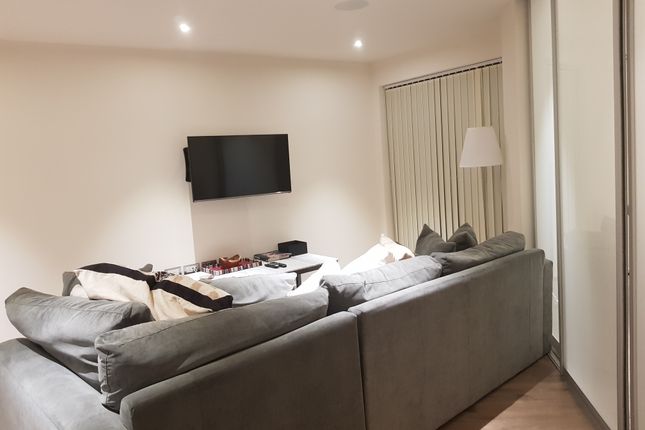 Flat for sale in Aerodrome Road, Colindale