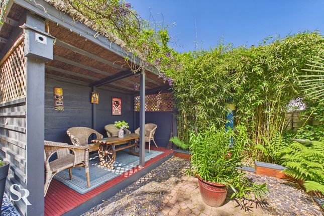 2 Wilshaw Villas Whitehough, High Peak photo 4