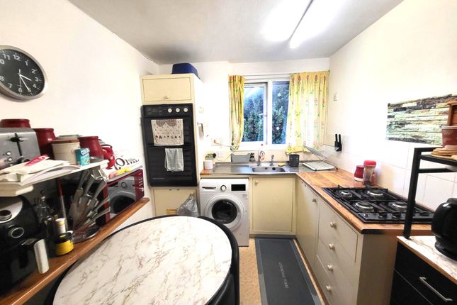 11, Shelley Close, Abingdon photo 2