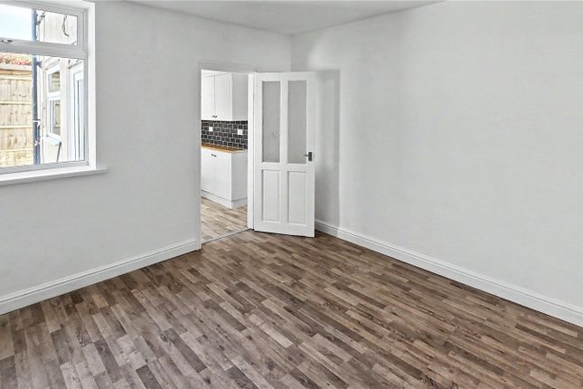 12, Burnell Street, Chesterfield photo 4