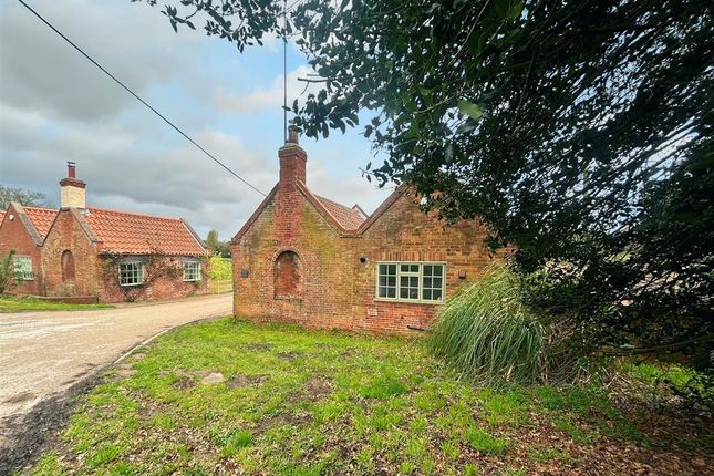 Detached bungalow to rent in Serlby, Doncaster