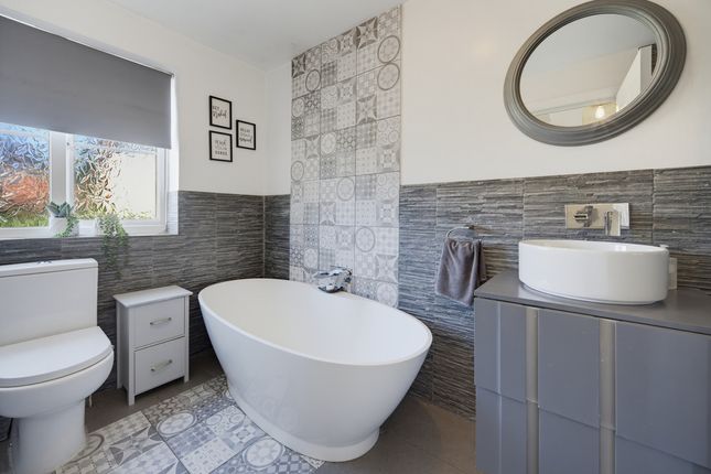 4, Bryn Dryslwyn, Bridgend photo 4