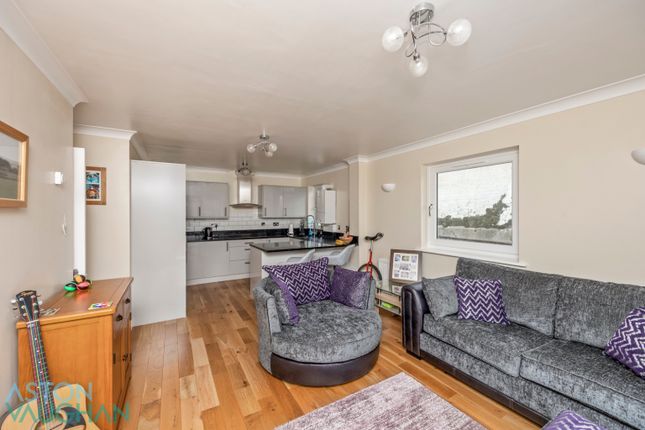 St. Vincents Court, Brighton Marina Village photo 4
