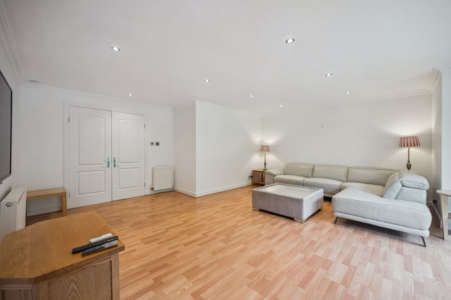 171, Henderland Road, Glasgow photo 2