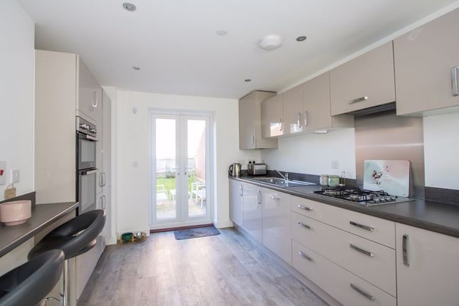 5, Flat Holm Close, Sully photo 4