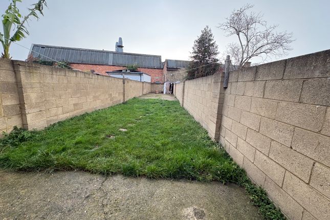 11, Golden Crescent, Hayes photo 5