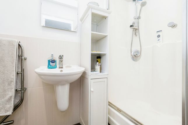 Flat for sale in Milan Walk, Brentwood