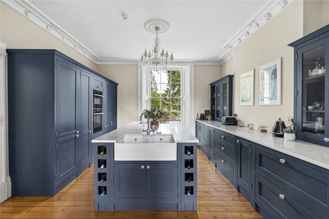 102, London Road, Gloucestershire photo 4