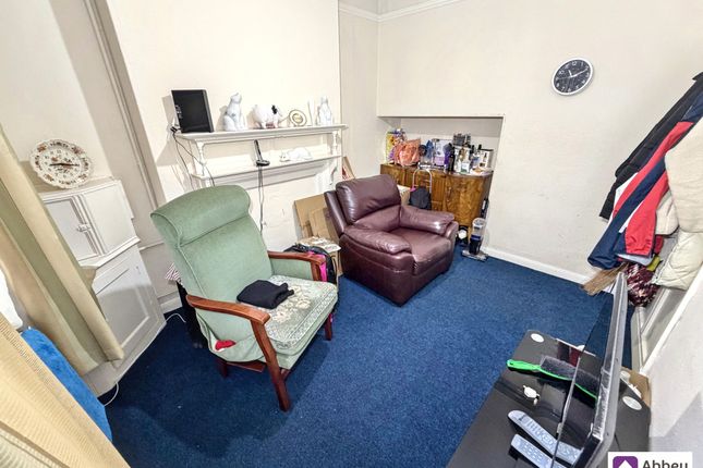 27 Devana Road, Leicester photo 3
