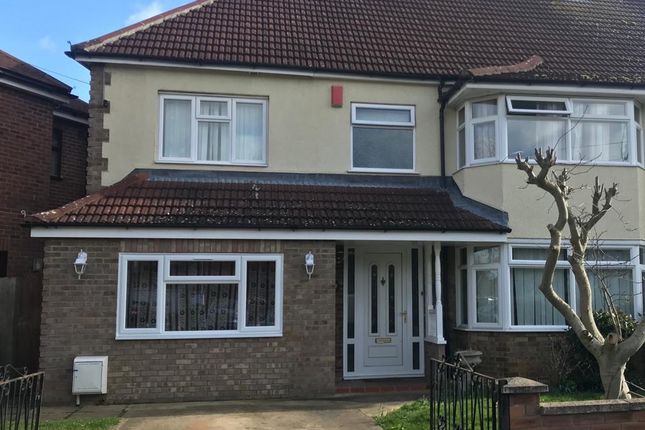 Thumbnail Semi-detached house to rent in Grimshaw Road, Peterborough