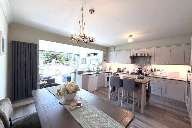 7 Aneurin Bevan Drive, Pontypridd photo 3
