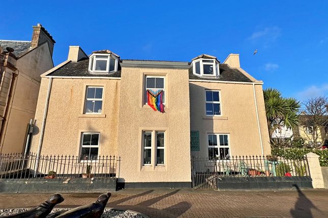 Town house to rent in South Beach, Stornoway