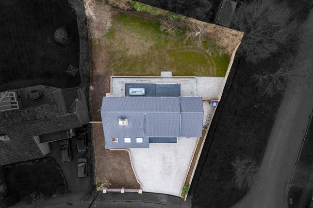 8 Park Hall Avenue-12.Jpg