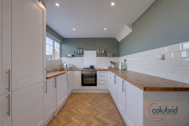 143, Whitmore Avenue, Grays photo 3