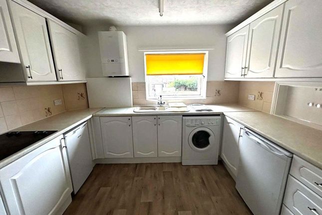 10, Cookham Dene, Bexhill On Sea photo 2