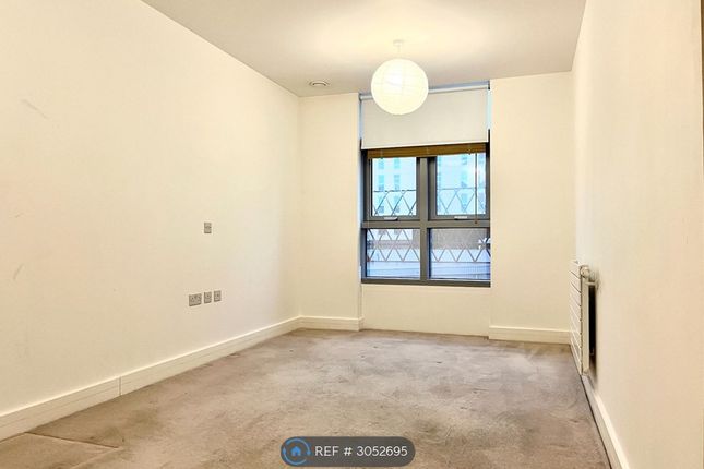 Flat, Barking Road, London photo 5