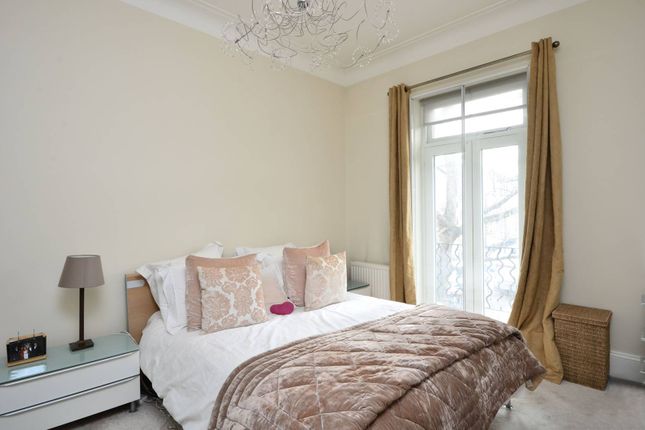 Thumbnail Flat to rent in Old Brompton Road, Earls Court, London