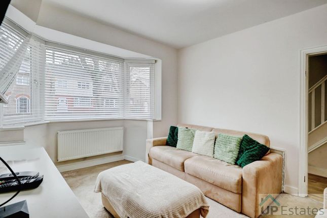 55, Sunningdale Avenue, Coventry photo 3