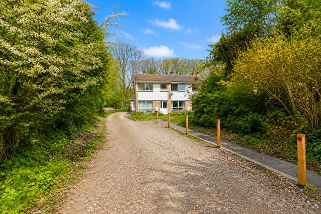 142d, St. Albans Road, St. Albans photo 4
