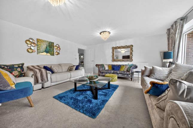 3 Tilsley Close, Warwick photo 3