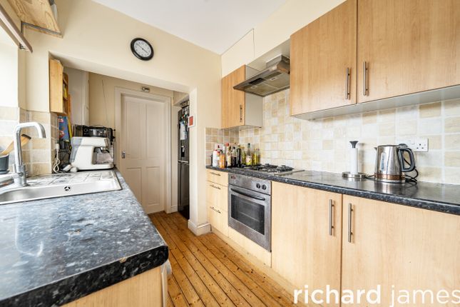 33, Turner Street, Swindon photo 4