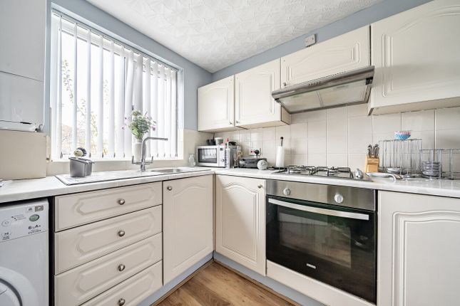 1365929-11-68Efcc...