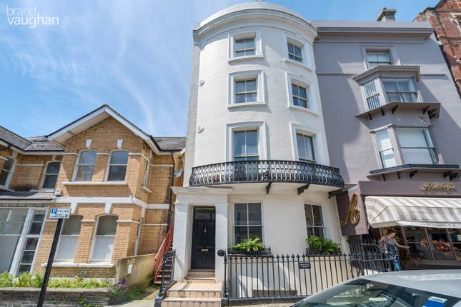 Thumbnail Flat to rent in Holland Road, Hove, East Sussex
