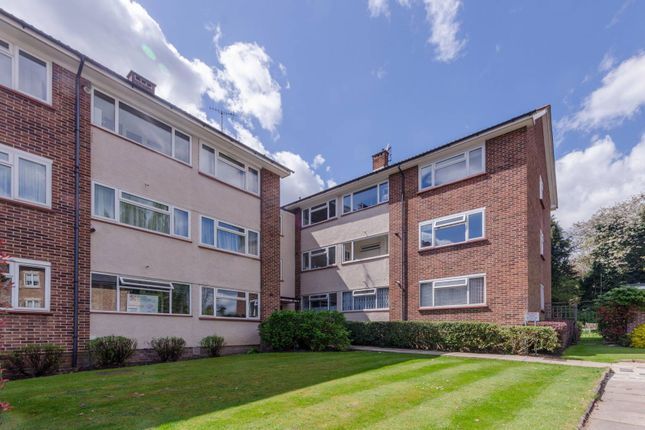 Thumbnail Flat for sale in Holders Hill Road, Mill Hill East, London