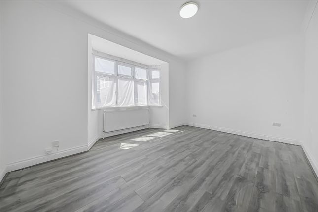 21, St. Antonys Road, London photo 2