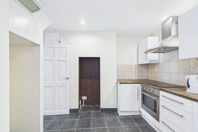 Ellacombe Road, Torquay photo 3