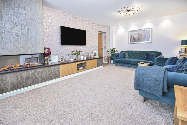 3, Millside Close, Leigh photo 3