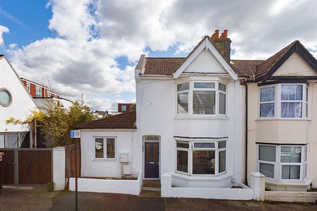 Flat for sale in Linton Road, Hove