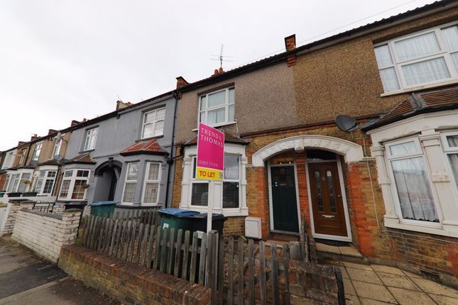Thumbnail Terraced house to rent in Whippendell Road, Watford