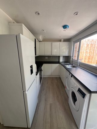 97 Pomfret Avenue, 97 Pomfret Avenue, Luton photo 2