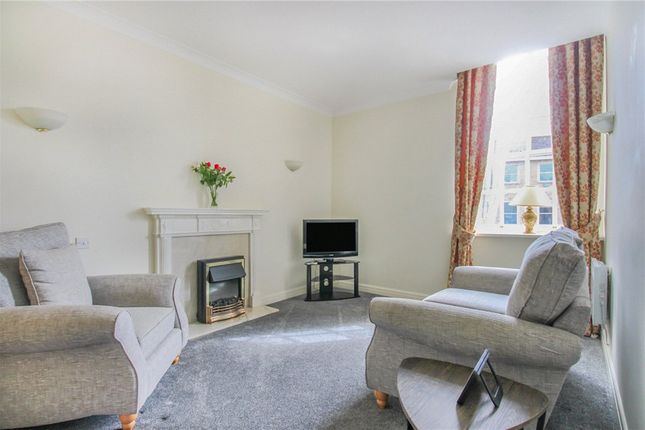 5, Chevin Court, West Yorkshire photo 2