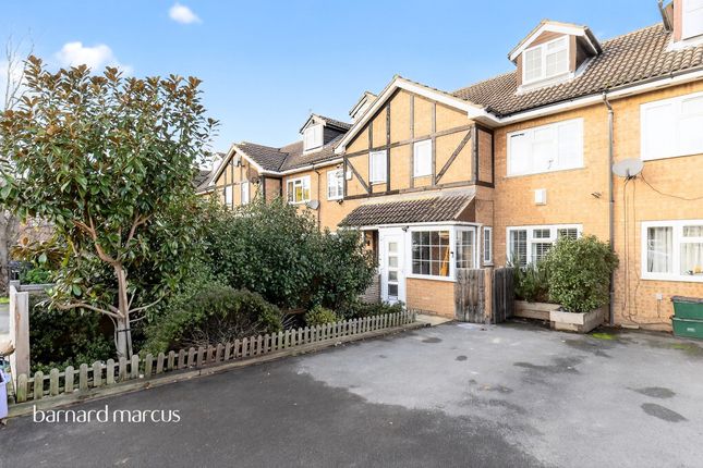 4-bed house on 6, Wilkins Close, Mitcham, £570,000