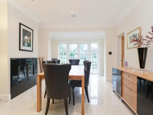 13, The Avenue, Cheam photo 4