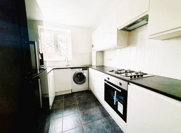 5 Aldrick House, London photo 2