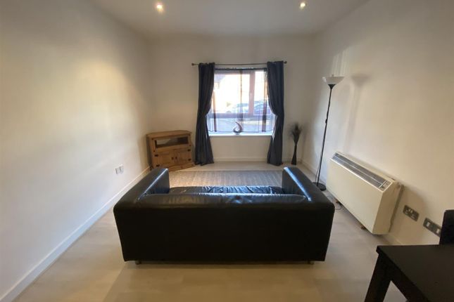 Flat for sale in Western Road, Leicester